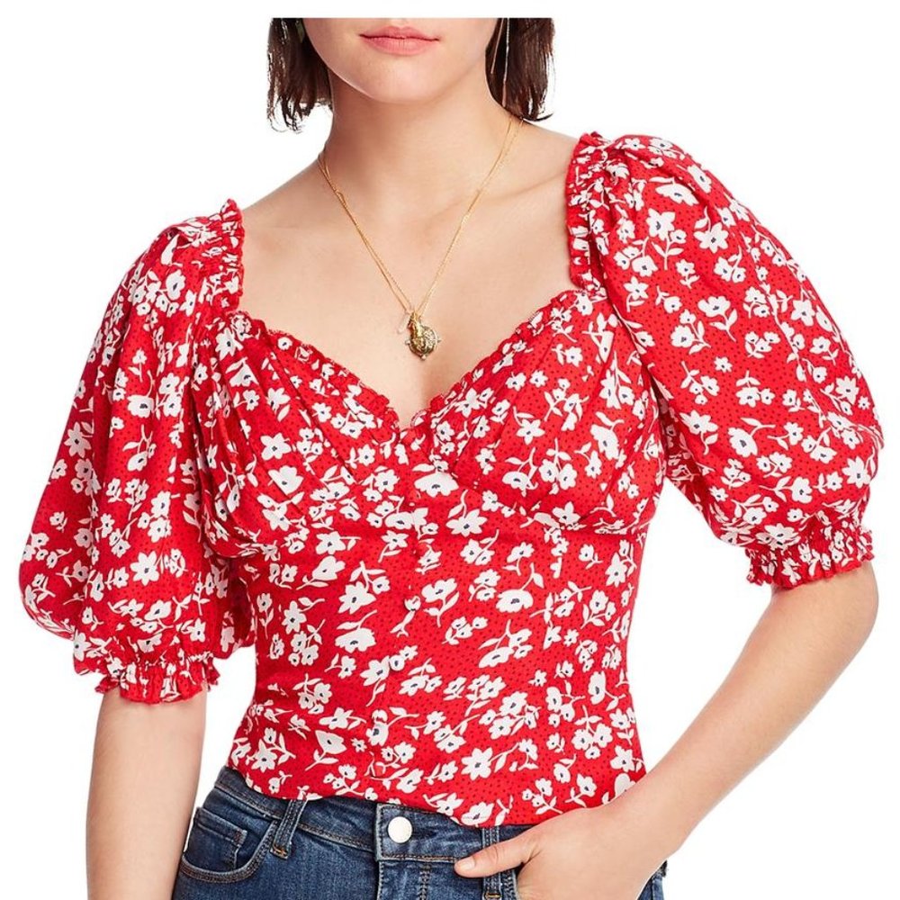 LINI Lilian Floral Smocked Crop Tee
